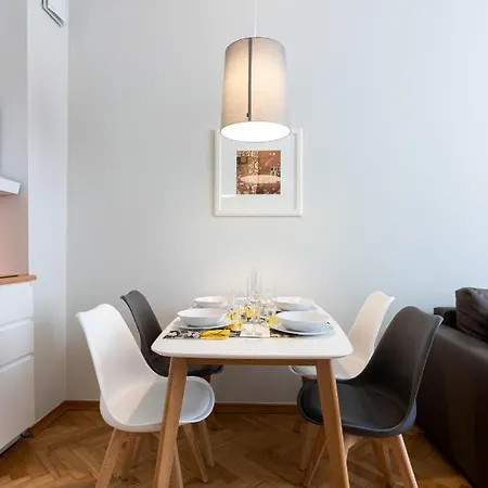 Brokilon House Apartment