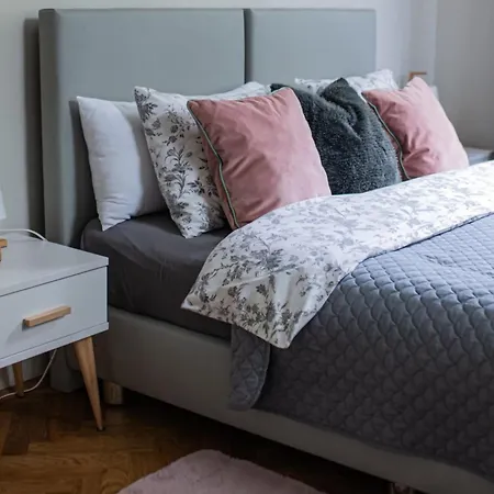 Brokilon House Apartamento *